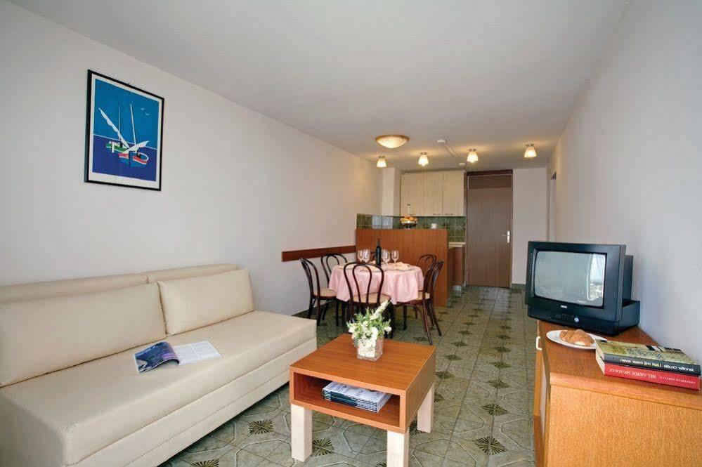 Albona Hotel & Residence Rabac Exterior photo